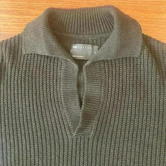 ASOS DESIGN v neck sweater with collar open knit in black size Small - Picture 5 of 12